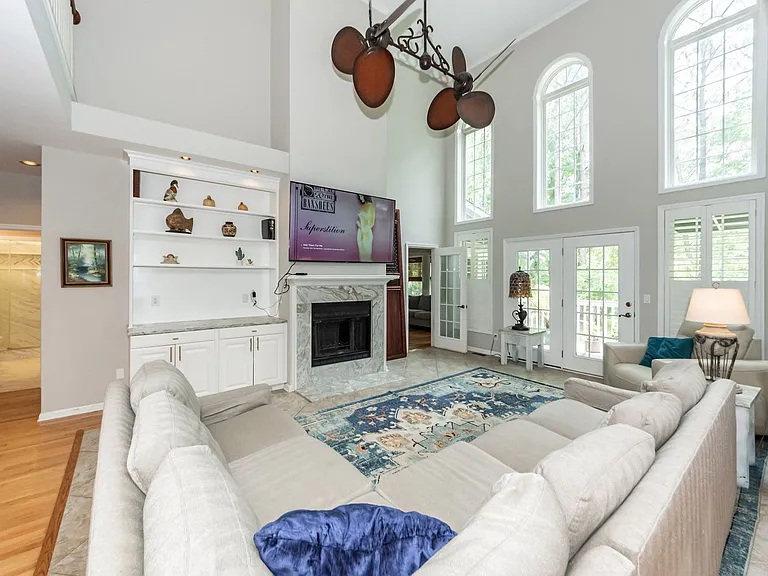 2105 Williams Veneer Ct — Photo 20