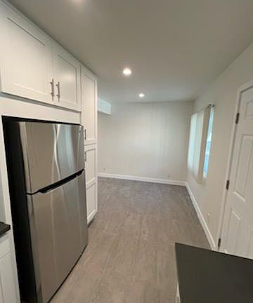 5th image of 1700 N Fairview St #2