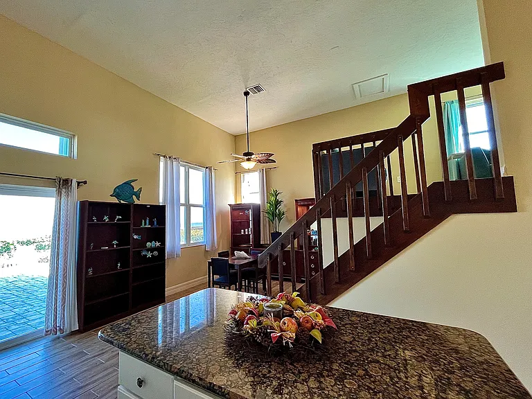 799 Shell St — Photo 12