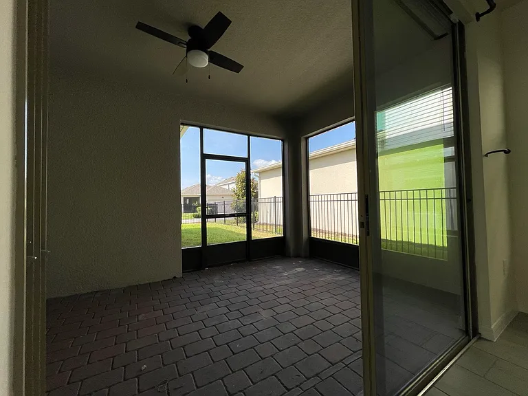 16349 Admirals Cove Ln — Photo 20