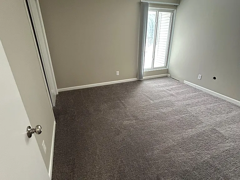 2912 La Salle Ave — Photo 3
