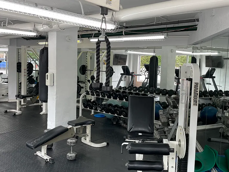 1881 Washington Ave #5G — Photo 12