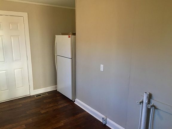 5th image of 7 Saint Clair St