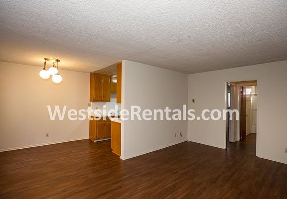 5th image of 1261 Granville Ave APT 3