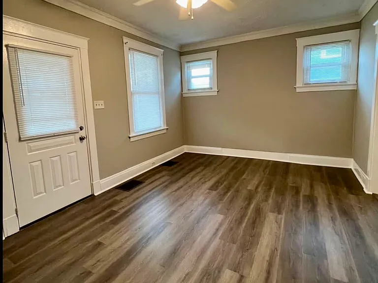 754 Arlington Ave — Photo 6