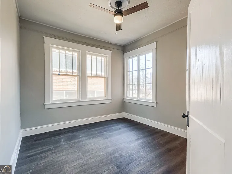 1445 Lucile Ave SW — Photo 10