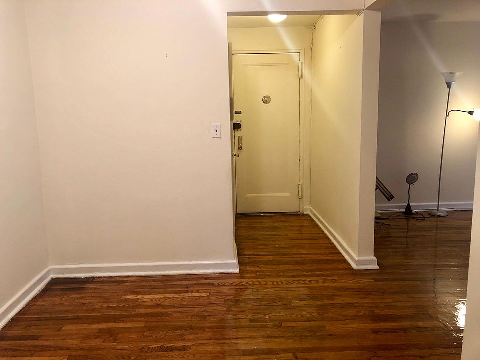 1st image of 14021 84th Dr #311