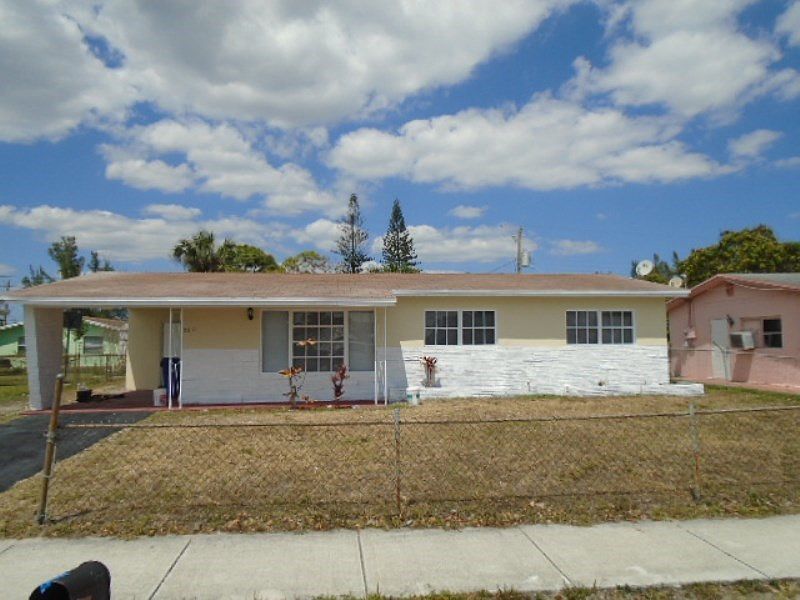 1st image of 2811 NW 25th St