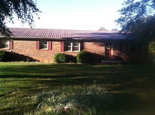 1084 Bell Store Rd, Gleason, TN 38229