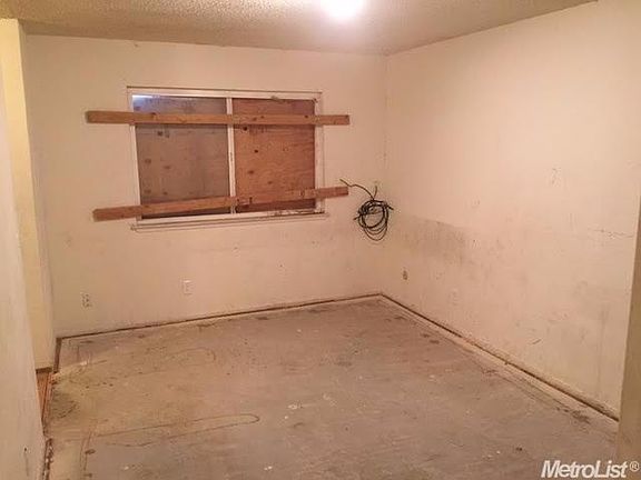 5th image of 5826 41st St