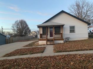 510 Cedar St, Springfield, NE 68059