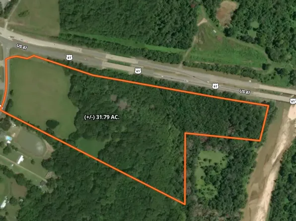 3985 Highway 61 #B-7, Saint Francisville, LA 70775