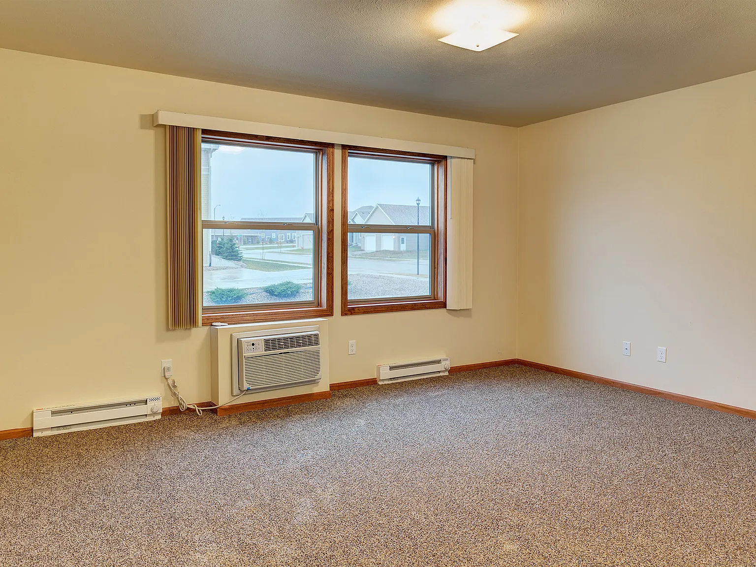 Large 3br/2ba Apartment In Harvest Hills! — Photo 4