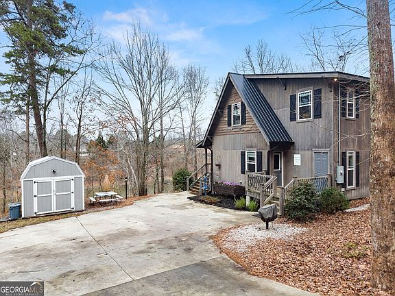 3rd image of 97 Cherokee Rd