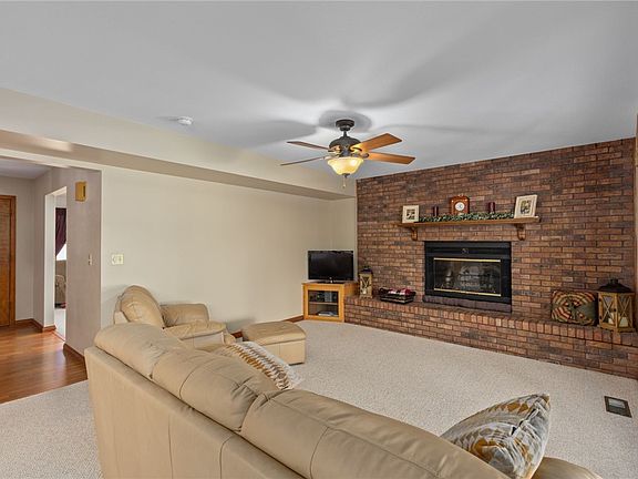 5th image of 805 N Glenwood St
