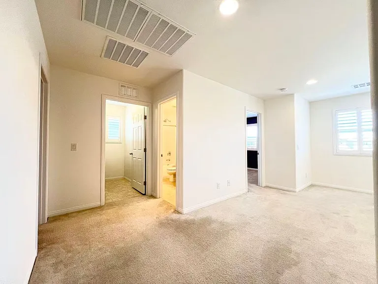 6625 Autumn Breeze St — Photo 14