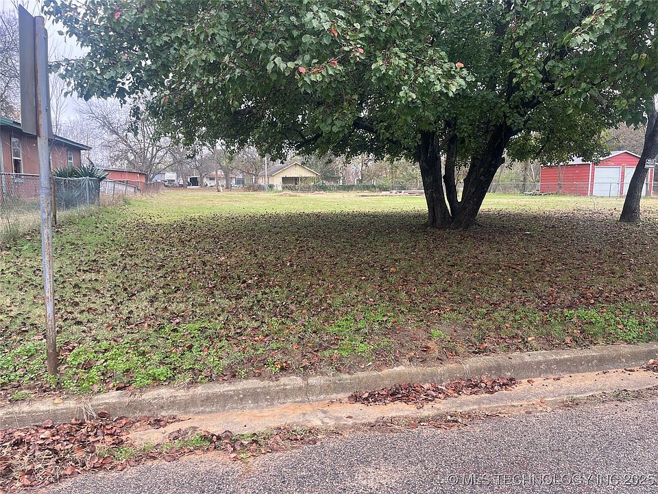 2nd image of 516 S 13th Ave