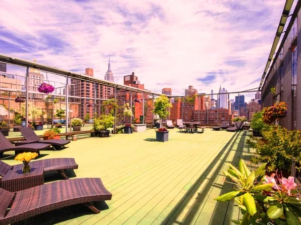 215 East 24th Street image 7 of 8