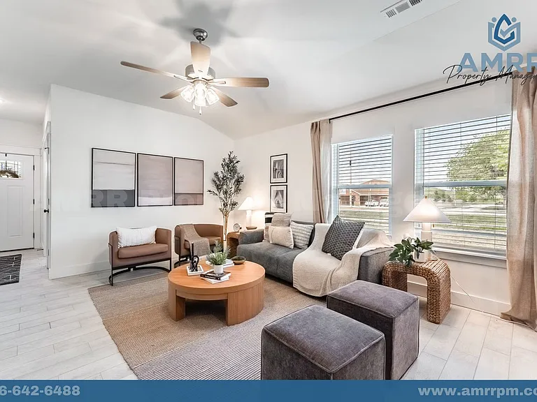 824 S Sparrow St — Photo 21