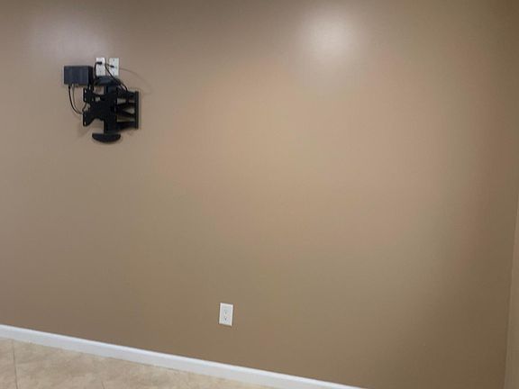 3rd image of 110 Edgegrove Ave #2