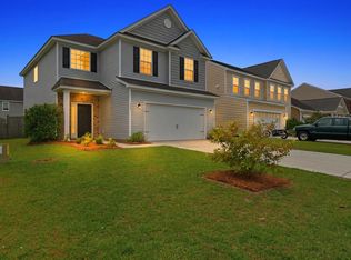 691 Silver Moss Dr, Moncks Corner, SC 29461
