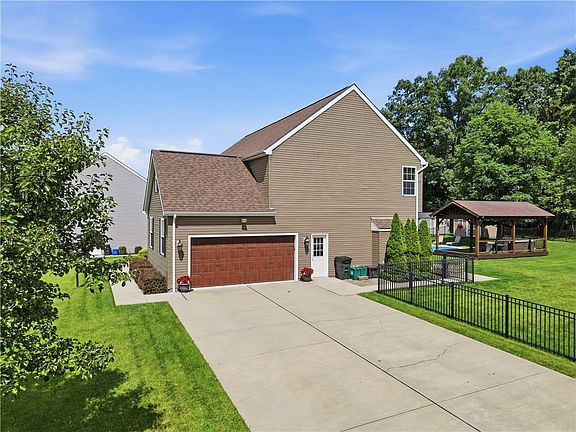5th image of 1210 Pin Oak Ct
