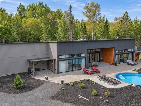 55 Clearbrook Dr, New Maryland, NB E3C 1X9