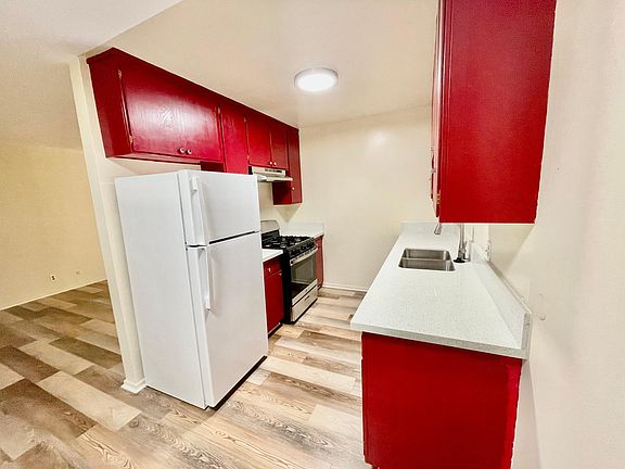 4th image of 1516 Rock Glen Ave