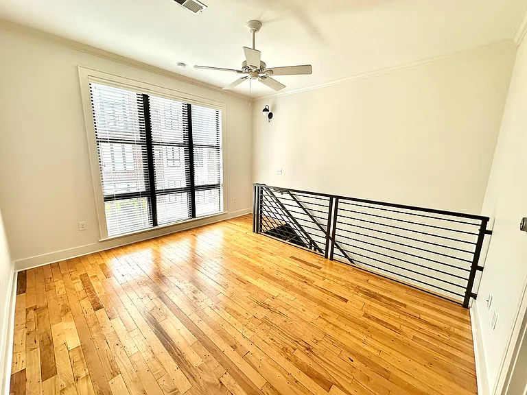 101 W Court St #221 — Photo 11