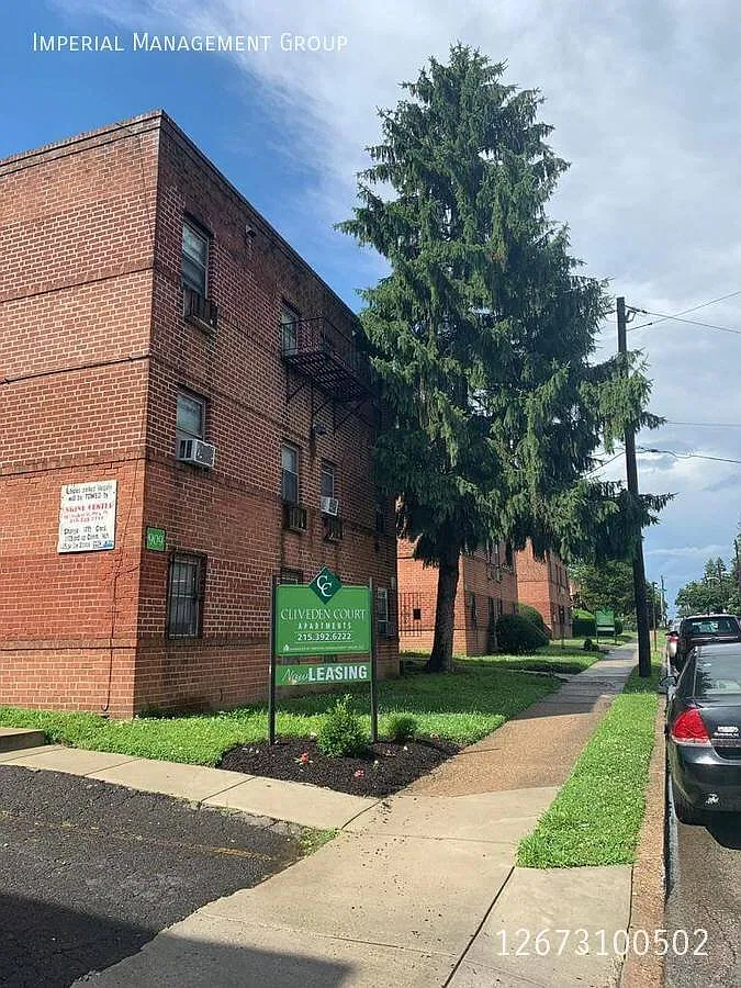 1009 E Cliveden St — Photo 2
