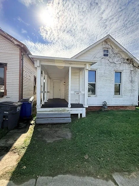 637 Western Ave