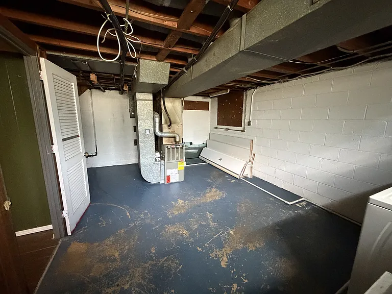 9406 Independence Blvd — Photo 21