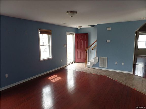 4th image of 304 Lake Crest Ct