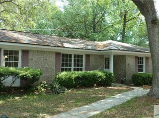 14 E Stillwood Cir, Savannah, GA 31419