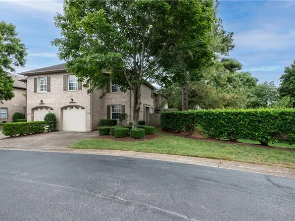 1709 Honorary Ct, Virginia Beach, VA 23454