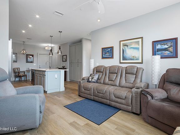 4th image of 2501 Bienville Blvd #514