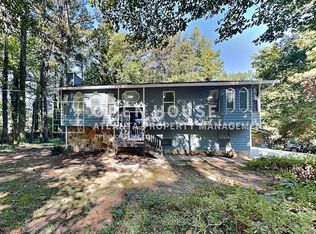 3069 Jonathan Ct SW, Snellville, GA 30039