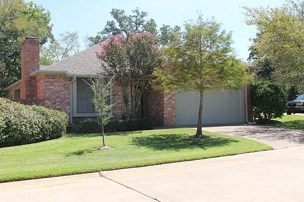 1st image of 9315 Stonebridge (pvt) Dr