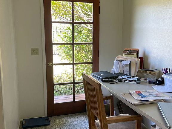 5th image of 940 NW Key St Unit A