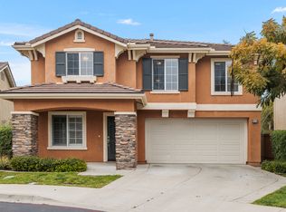 1570 Carriage Cir, Vista, CA 92081