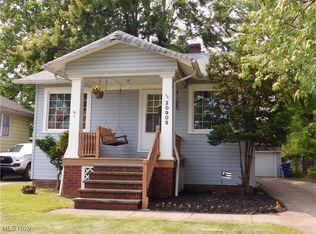 20905 Westwood Rd, Cleveland, OH 44126