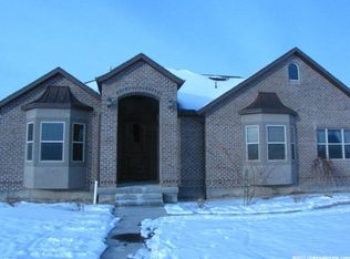 867 E Rodeo Dr, Grantsville, UT 84029