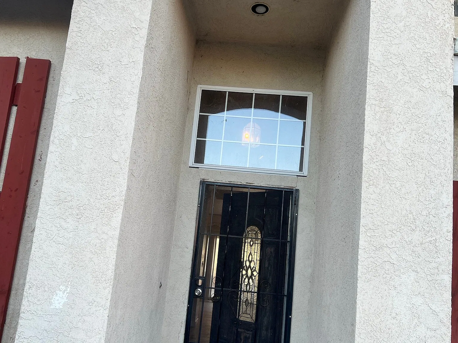 39505 Hawthorne St — Photo 1