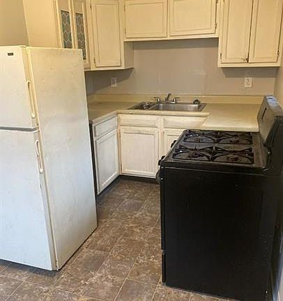5th image of 2536 Gobel Ct APT 2