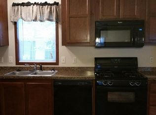 558 Strawberry Ln, Muskegon, MI 49442