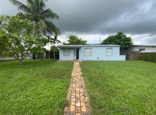 10055 SW 52nd Ter, Miami, FL 33165