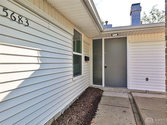 3rd image of 5683 Troy Villa Blvd