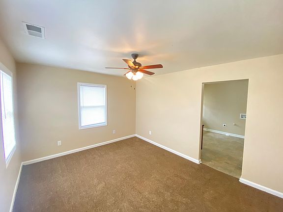 2nd image of 1063 Springdale St