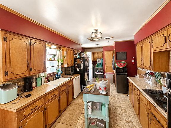 3rd image of 4413 32nd St