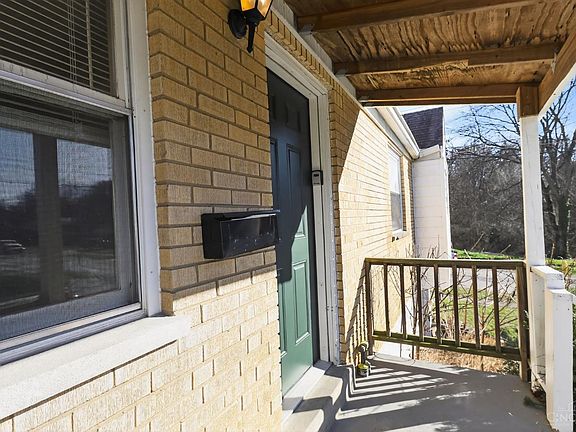 3rd image of 700 Wilbud Dr